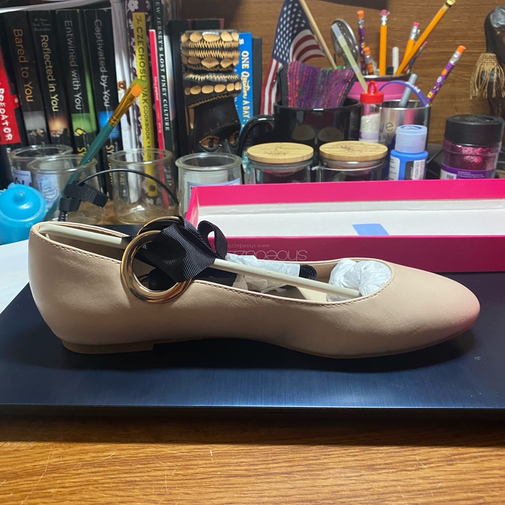 Shoe Dazzle flats Yazmin Blush size 7 NEVER WORN BRAND NEW